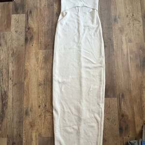 Zara Strapless bodycon Dress in White